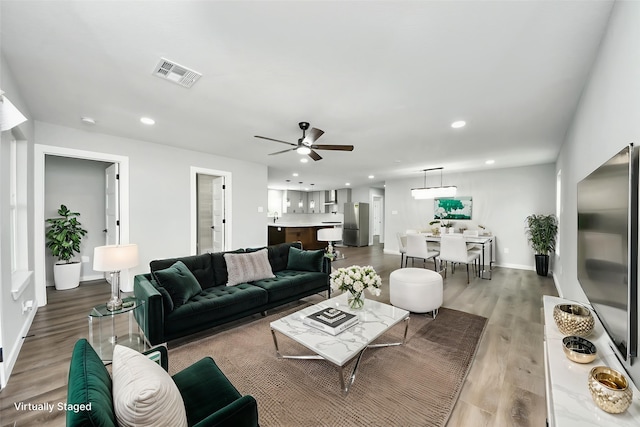 1218 Des Jardines St, Houston, TX 77023 - photo 6