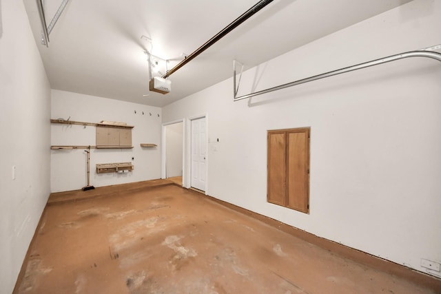 2214 Naomi St, Houston, TX 77054 - garage featuring a garage door opener