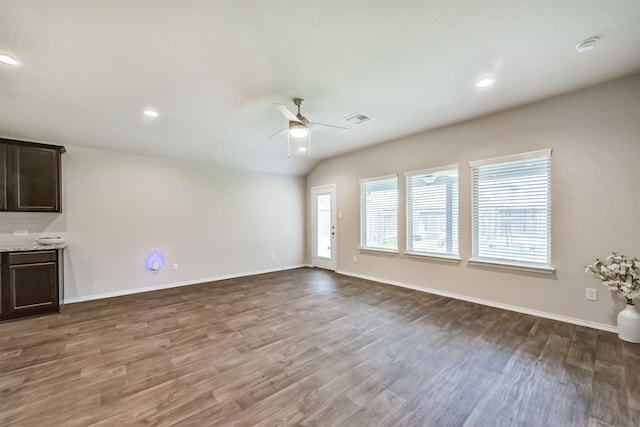 20447 Green Mountain Dr, New Caney, TX 77357 - photo 4