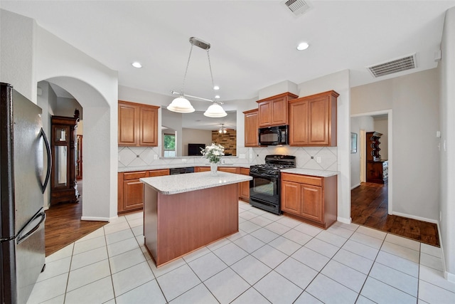 118 Magnolia Grove Ln, Conroe, TX 77384 - photo 12