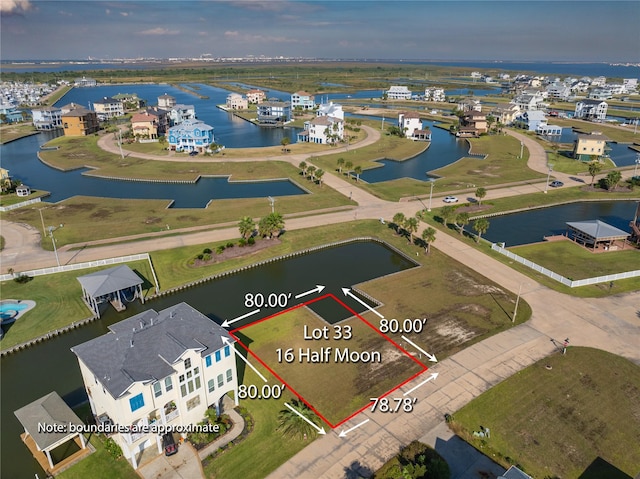 16 Half Moon, Hitchcock, TX 77563