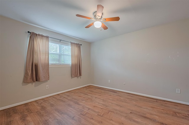 10815 Shawnbrook Dr, Houston, TX 77071 - unfurnished room featuring wood finished floors and a ceiling fan