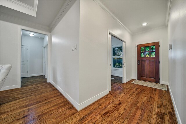 1822 Gardenia Dr, Houston, TX 77018 - entrance foyer featuring ornamental molding, wood finished floors, and recessed lighting