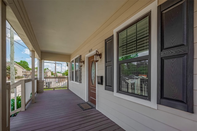 4519 N Main St, Houston, TX 77009 - view of wooden porch