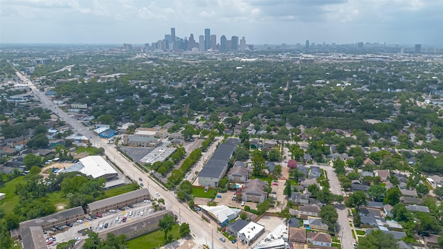 4519 N Main St, Houston, TX 77009 - view of property location with skyline