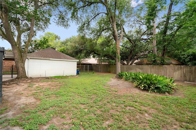 8214 Camborne Ln, Houston, TX 77070 - view of fenced backyard