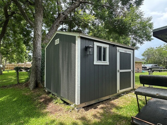 107 Southern Oaks Dr, Lake Jackson, TX 77566 - photo 8