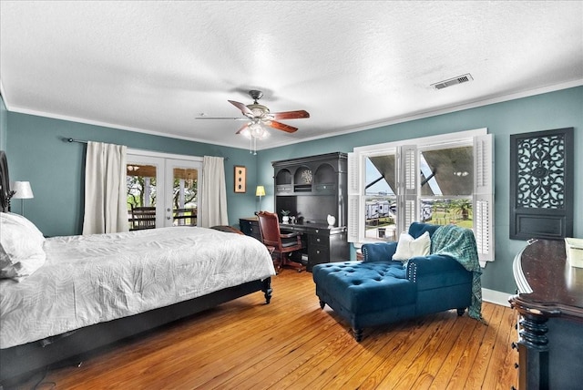 939 17th St, San Leon, TX 77539