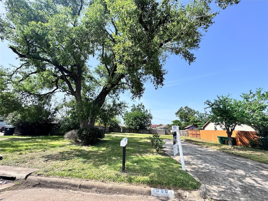 959 Greatwood Dr, Houston, TX 77013 - photo 2