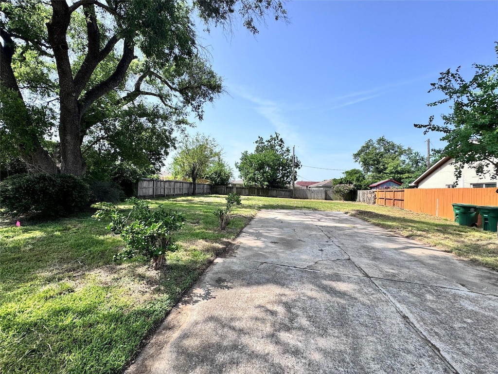 959 Greatwood Dr, Houston, TX 77013 - photo 4