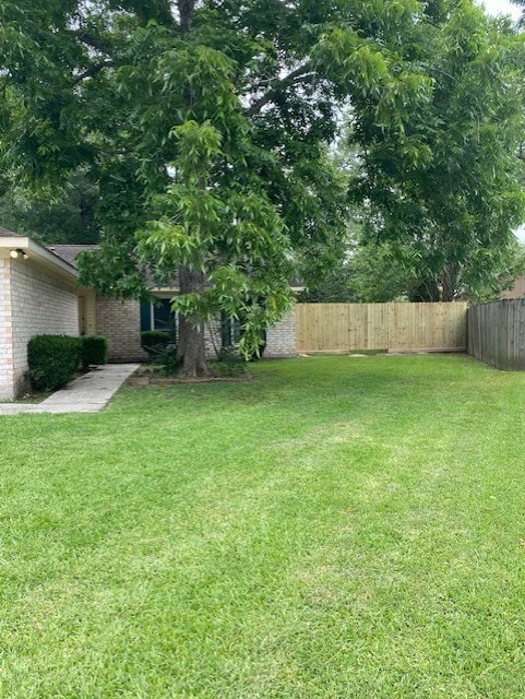 3538 Dryburgh Ct, Huffman, TX 77336 - view of yard