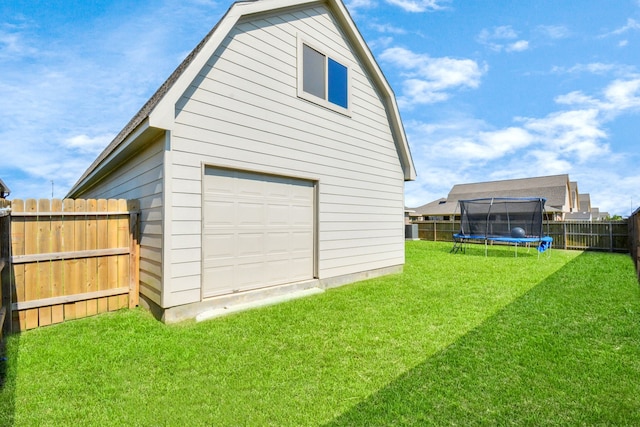2808 Apache St, League City, TX 77573 - garage with a trampoline