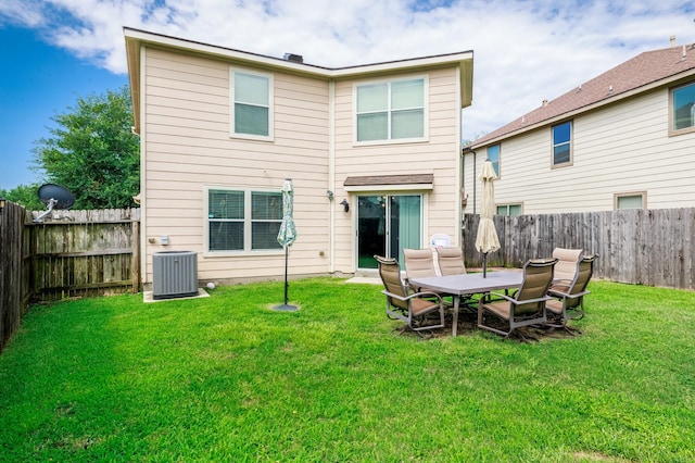 18110 Rexine Ln, Cypress, TX 77433 - back of house with a fenced backyard