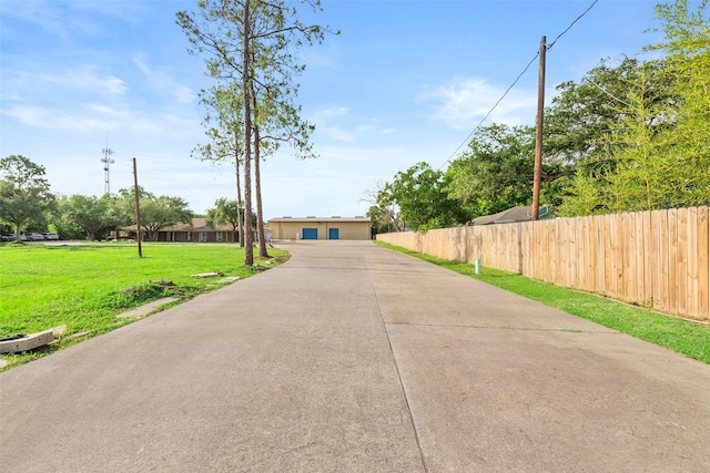 2701 Charles Ln, Sugar Land, TX 77498