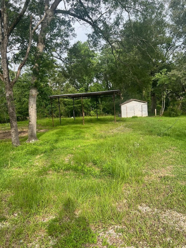 48 Magnolia Rd, Woodbranch, TX 77357