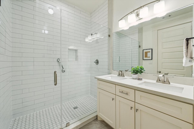 1004 Enid St Unit B, Houston, TX 77009 - full bath with a stall shower and double vanity