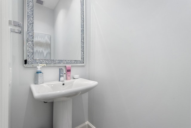 1211 Caroline St Unit 1504, Houston, TX 77002 - view of bathroom