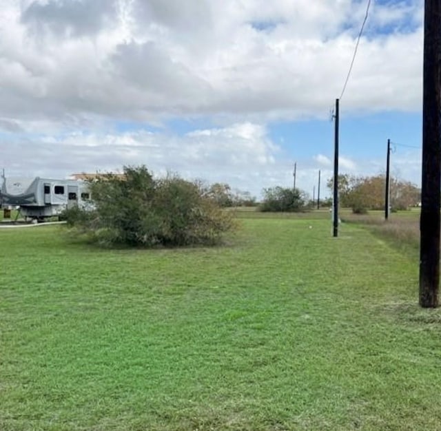117 Dogfish Dr, Palacios, TX 77465