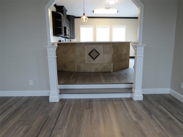 11918 Sagedowne Ln, Houston, TX 77089 - detailed view of wood finished floors