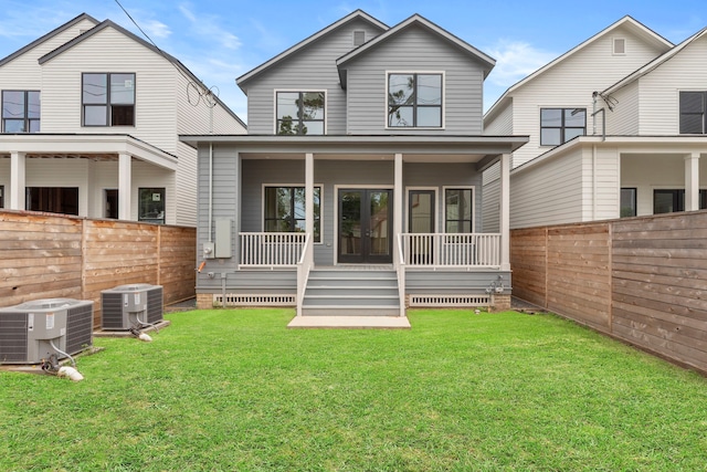 1313 Waverly St, Houston, TX 77008 - rear view of property featuring a fenced backyard and a porch