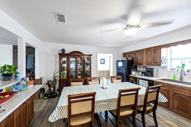 5673 Fm 1094th Rd, Sealy, TX 77474 - dining area with wood finished floors and ceiling fan
