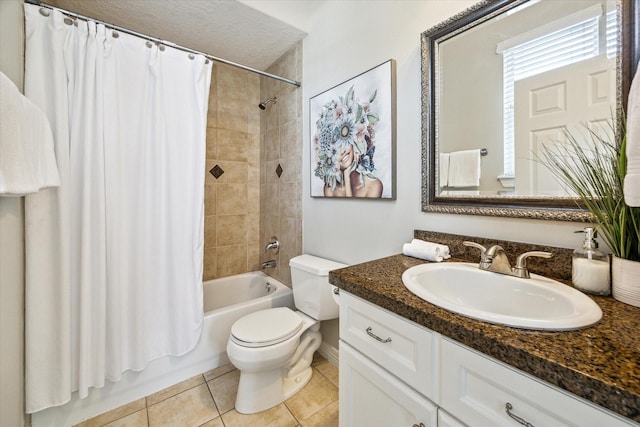 918 Detering St, Houston, TX 77007 - full bath featuring shower / bath combo, vanity, and tile patterned flooring