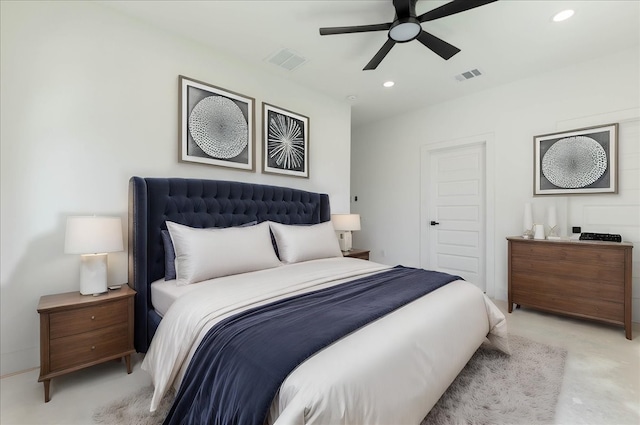9804-9808 Pelsey St, Houston, TX 77029 - bedroom with recessed lighting, ceiling fan, and a closet