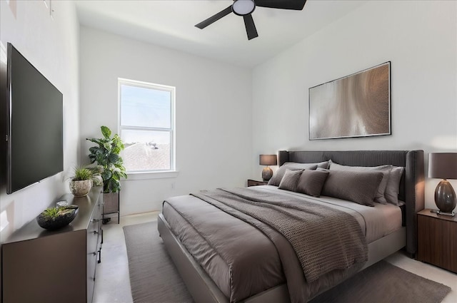 9804-9808 Pelsey St, Houston, TX 77029 - bedroom with ceiling fan