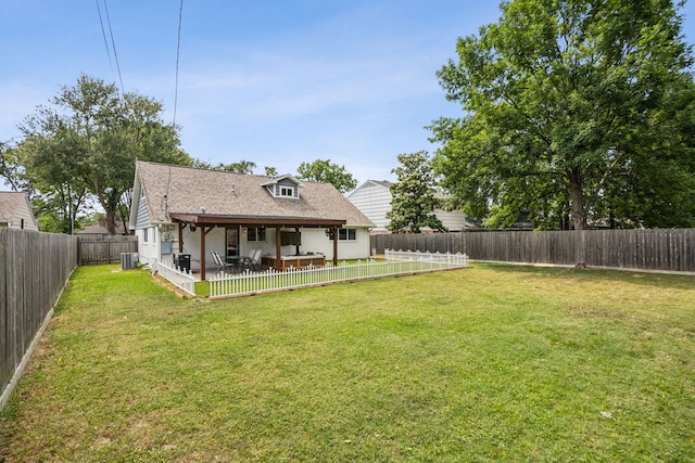2014 Spillers Ln, Houston, TX 77043 - fenced backyard featuring a patio