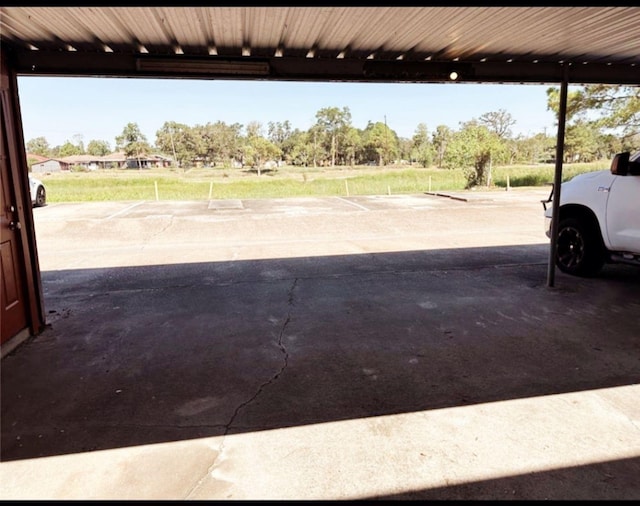 7837 Leonora St, Houston, TX 77061 - view of car parking
