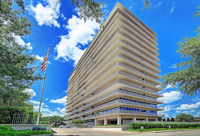 2200 Willowick Rd Unit 7B, Houston, TX 77027 - view of property