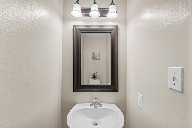 21519 San Marino Dr, Katy, TX 77450 - bathroom featuring a sink