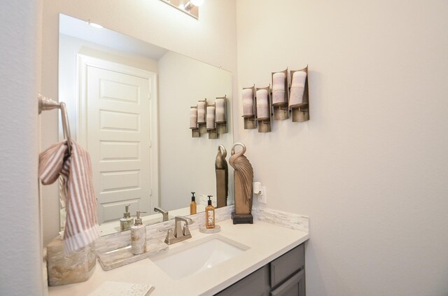 8703 Silver Crest Ln, Missouri City, TX 77459 - bathroom featuring vanity