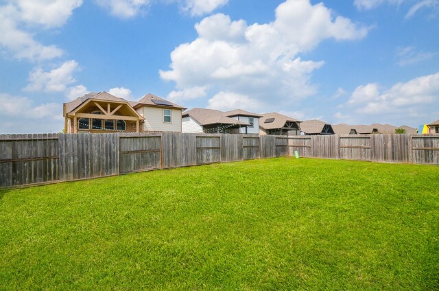 8703 Silver Crest Ln, Missouri City, TX 77459 - fenced backyard with a residential view