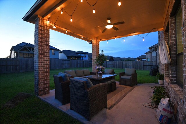 8703 Silver Crest Ln, Missouri City, TX 77459 - fenced backyard with a patio area and ceiling fan