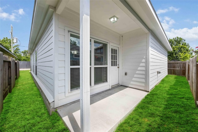 7430 N Star St, Houston, TX 77088 - property entrance with a patio