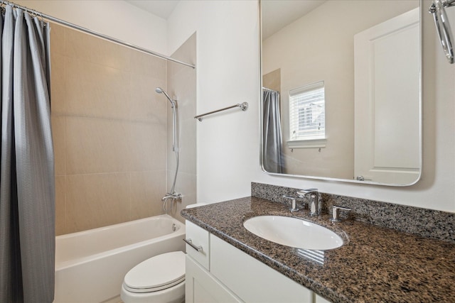 9520 London Bridge Sta, Houston, TX 77045 - full bath with vanity and shower / bath combo