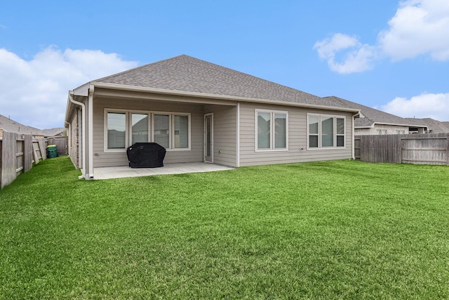 1818 Homewood Point Ln, Rosharon, TX 77583 - rear view of house featuring a patio area, a fenced backyard, and a shingled roof