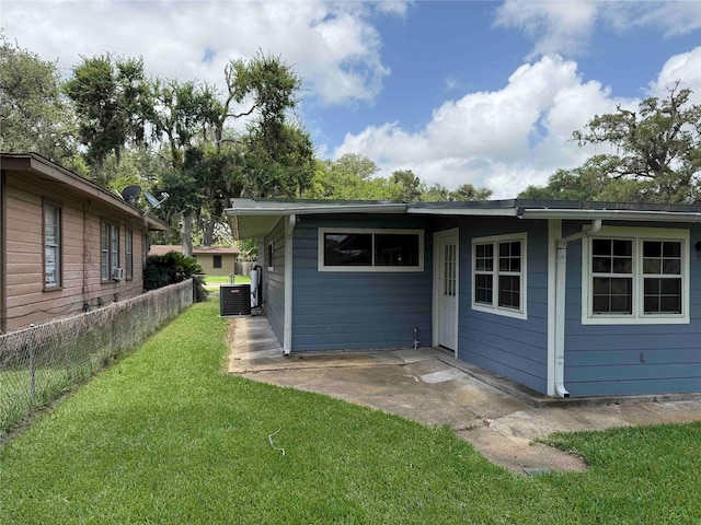 204 Jasmine St, Lake Jackson, TX 77566 - photo 10