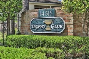 14515 Wunderlich Dr Unit 708, Houston, TX 77069 - view of community sign