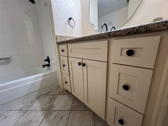 14515 Wunderlich Dr Unit 708, Houston, TX 77069 - bathroom with shower / tub combination and vanity