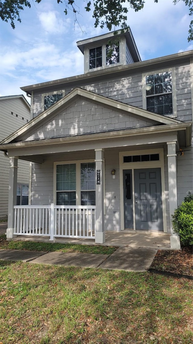 9714 Coyote Creek Dr, Houston, TX 77095 - traditional style home featuring covered porch