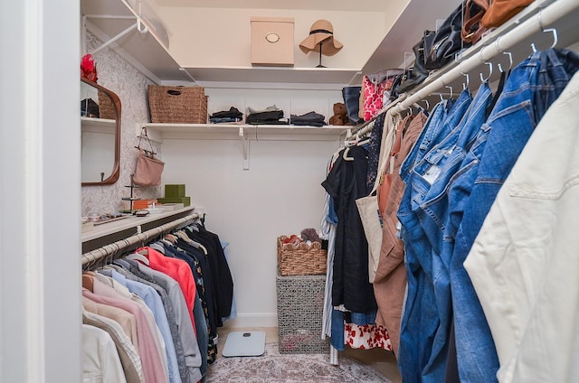 987 S Post Oak Ln, Houston, TX 77056 - view of spacious closet