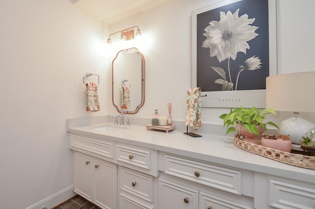 987 S Post Oak Ln, Houston, TX 77056 - bathroom featuring vanity and baseboards