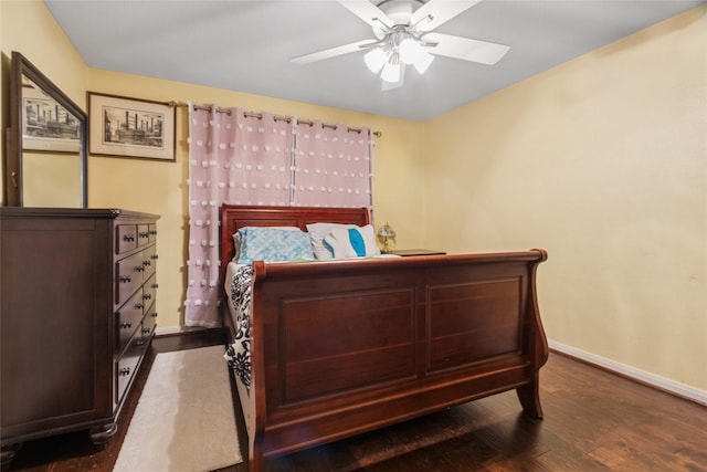 4710 Palm Park Ln, Richmond, TX 77469 - bedroom with wood finished floors and ceiling fan