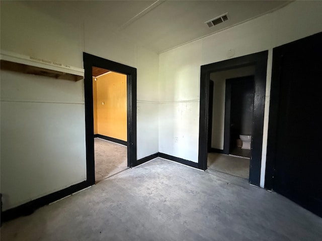 1637 15th St, Port Arthur, TX 77640 - empty room featuring concrete floors