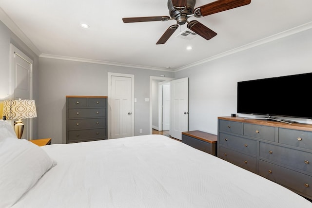 1011 Martin St, Houston, TX 77018 - bedroom with ornamental molding, recessed lighting, and ceiling fan