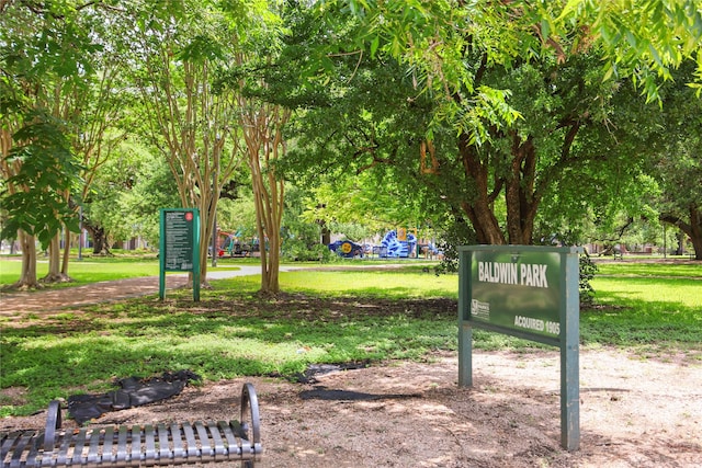 2904 Chenevert St Unit J, Houston, TX 77004 - view of home's community