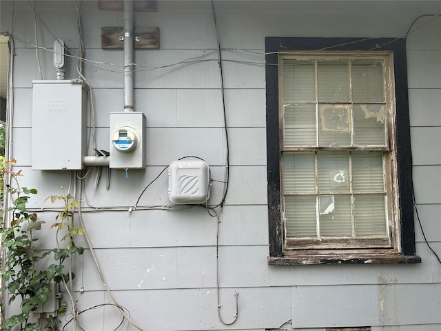 107 Russell St, Liberty Hill, TX 78642 - exterior view of electric meter