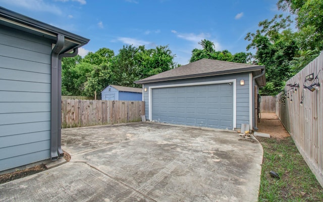 5409 Gold St, Houston, TX 77026 - view of detached garage